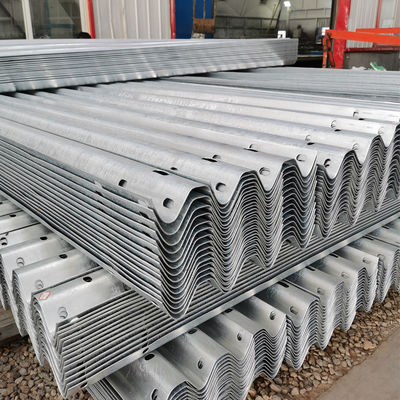 Lower Galvanized Corrugated W beam Highway Crash Guardrail with and Customized Design