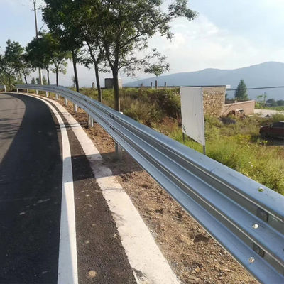 Lower Galvanized Corrugated W beam Highway Crash Guardrail with and Customized Design