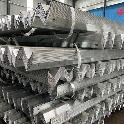 Highway Safety Guardrail Corrugated W Beam Barrier Standard AASHTO M-180 Customized